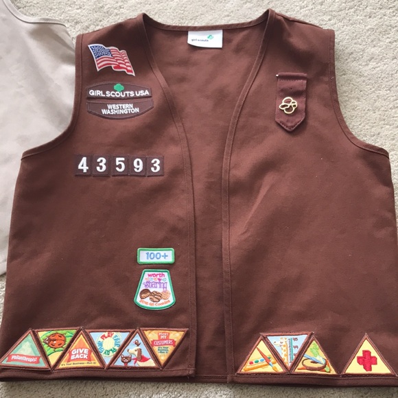 Girl Scouts USA Vests Western Washington With Patches - Picture 2 of 11